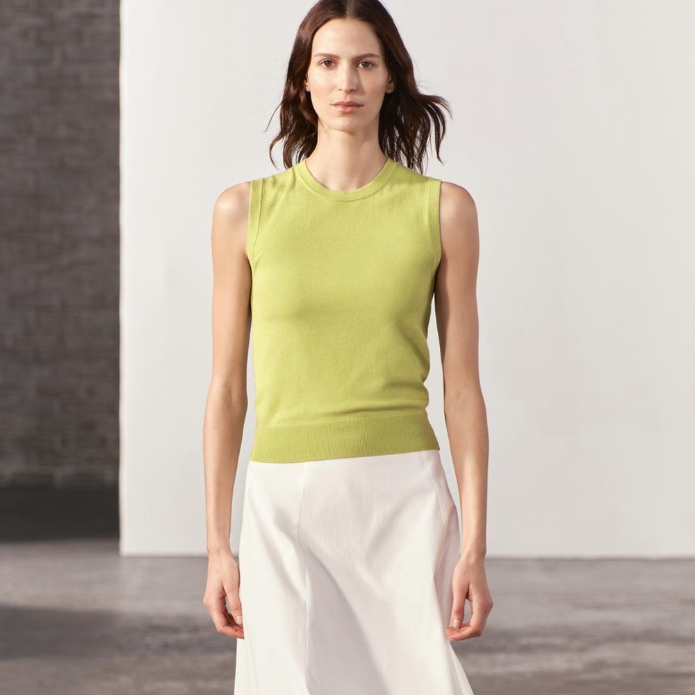 Apple Green Sweater Vest size S
